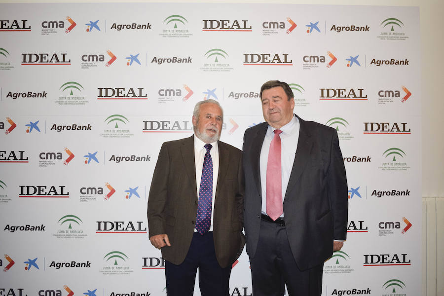 La Cámara de Comercio ha sido la sede de esta gala en la que se reconoce a empresas, colectivos y personas vinculadas a la agricultura y la ganadería de la provincia
