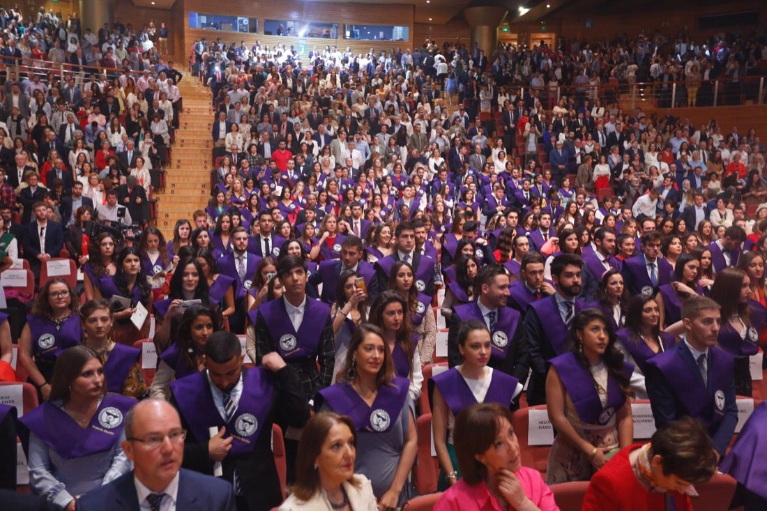 La facultad de Farmacia celebra su graduación 