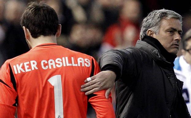 Iker Casillas y José Mourinho, en su etapa en el Real Madrid