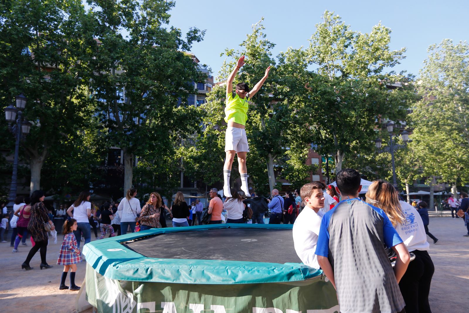 Fotos: Las mejores imágenes de la Noche en Blanco 2019 en Granada