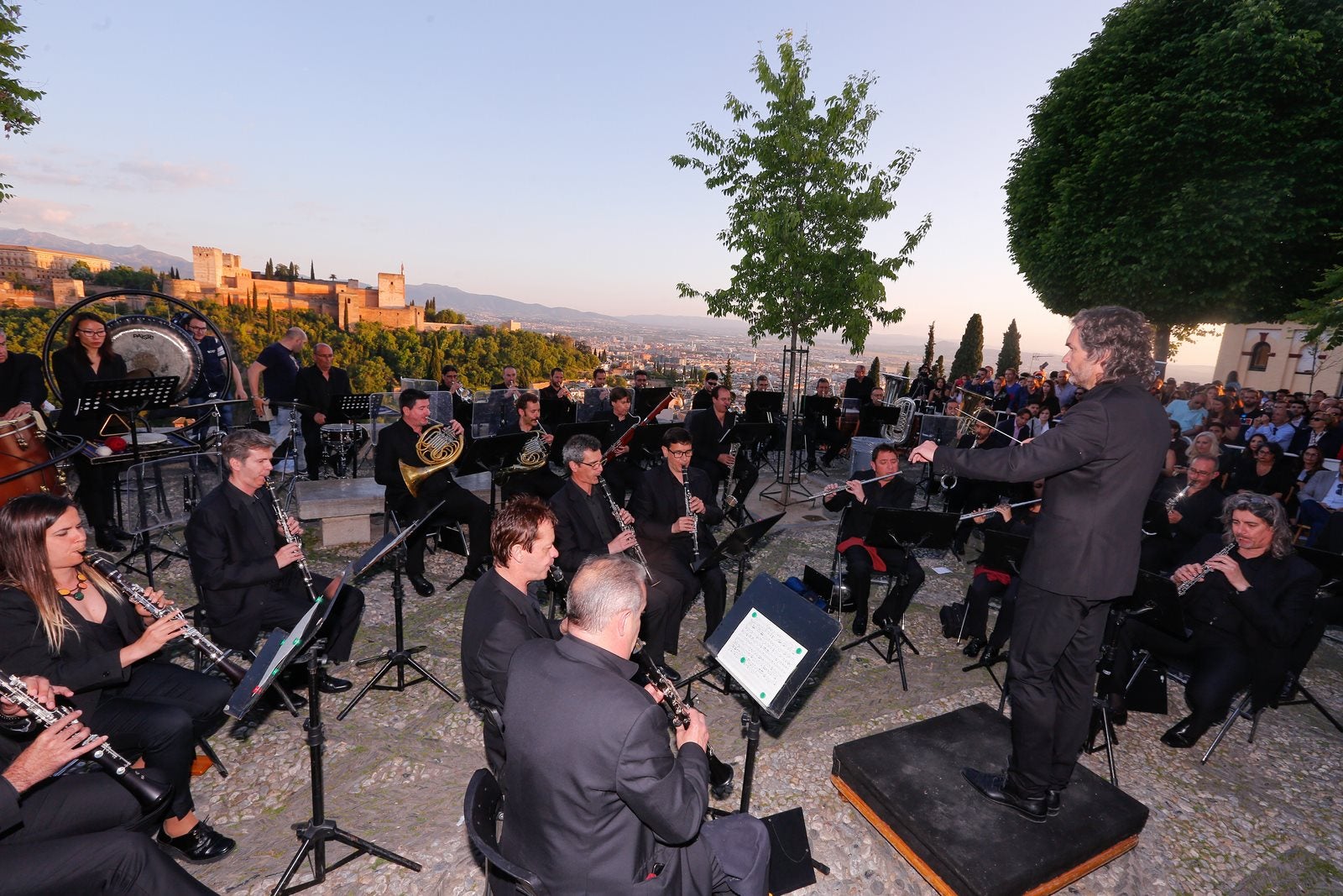 Fotos: Las mejores imágenes de la Noche en Blanco 2019 en Granada