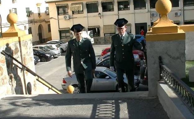 Homenaje a un guardia civil que se jubila en Jaén