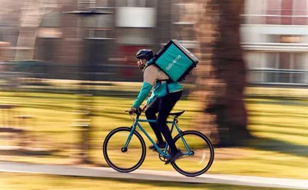 Deliveroo comienza su expansión por nuevas ciudades de España