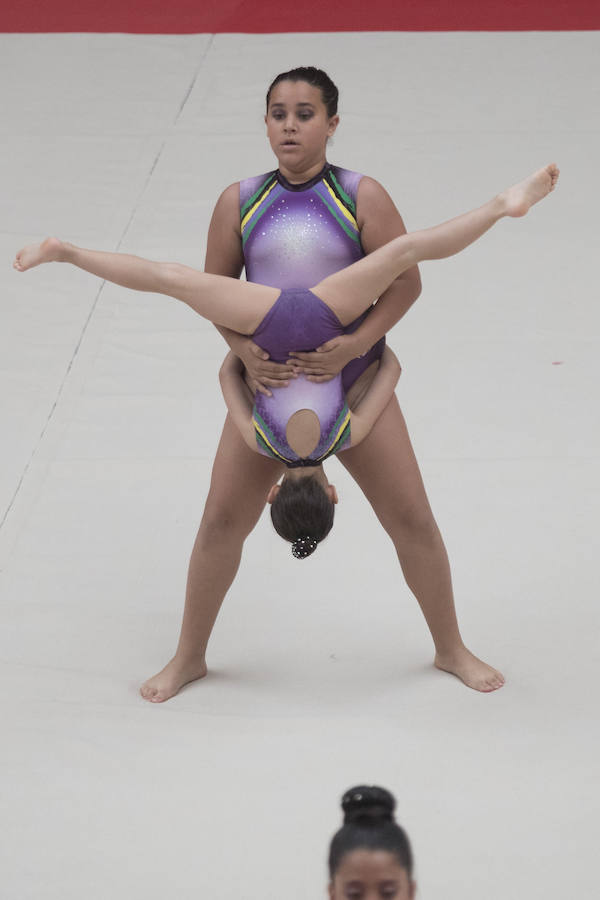 Niños y niñas comparten el mismo rol con fuerza, equilibrio y disciplina en un deporte igualitario que cada día gana más adeptos