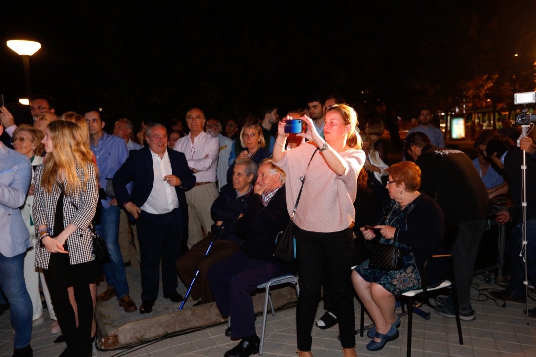 El líder del PP local vino acompañado de 