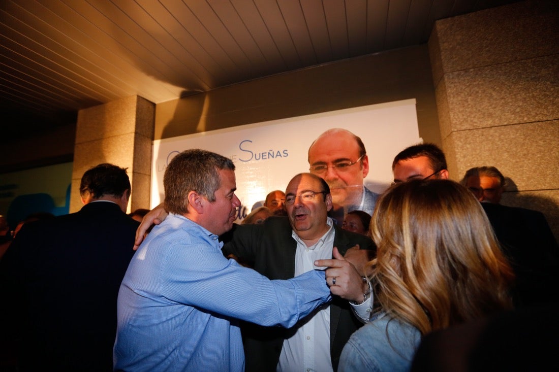 El líder del PP local vino acompañado de 