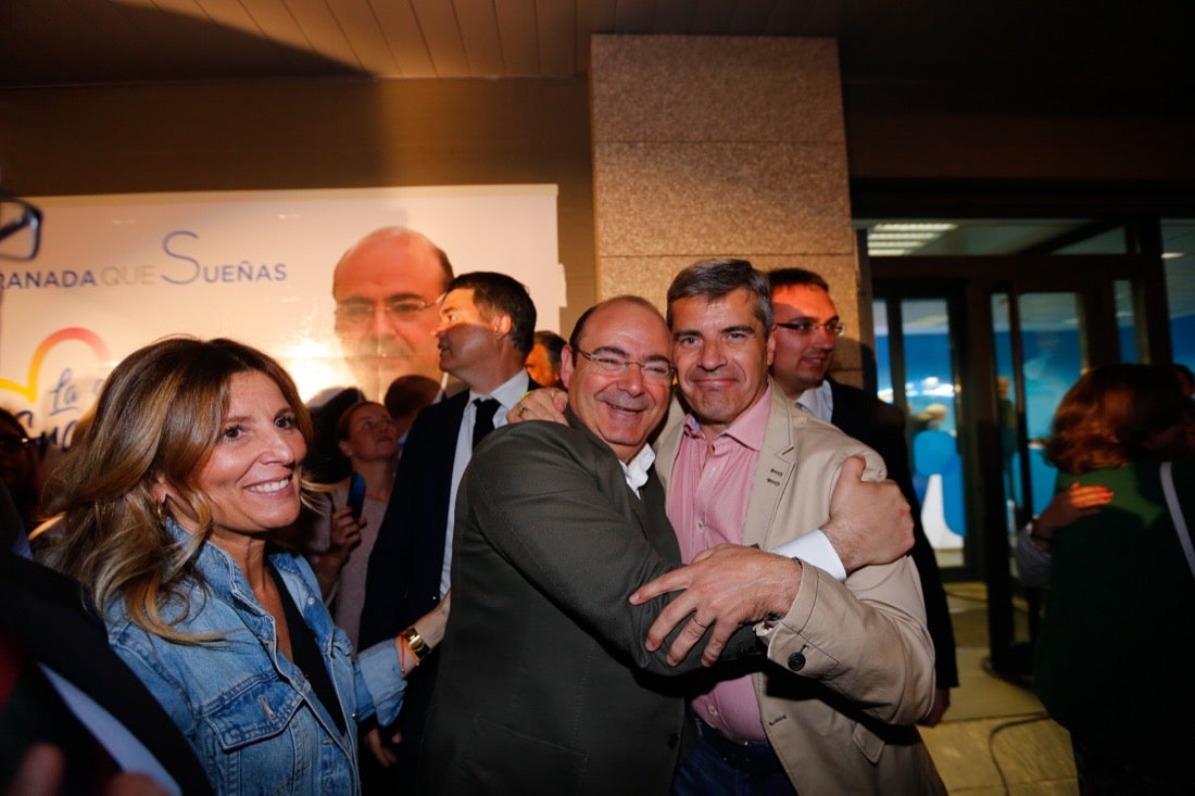 El líder del PP local vino acompañado de 