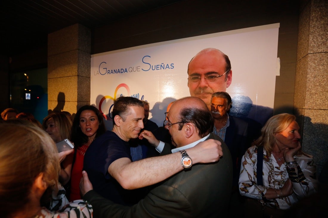 El líder del PP local vino acompañado de 