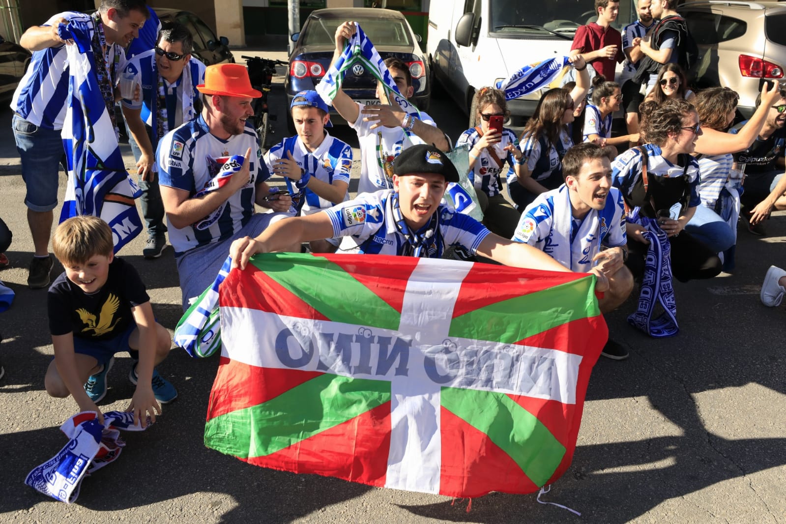 Este es el ambiente previo al encuentro entre el Atlético de Madrid y la Real Sociedad