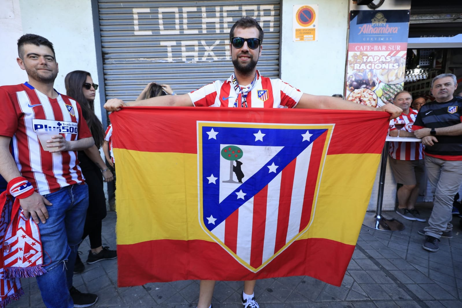 Este es el ambiente previo al encuentro entre el Atlético de Madrid y la Real Sociedad