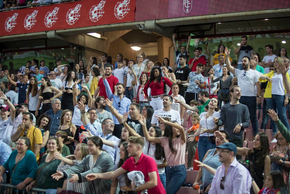 ¿Estuviste en el partido del final de la Copa de la Reina? Búscate en las gradas