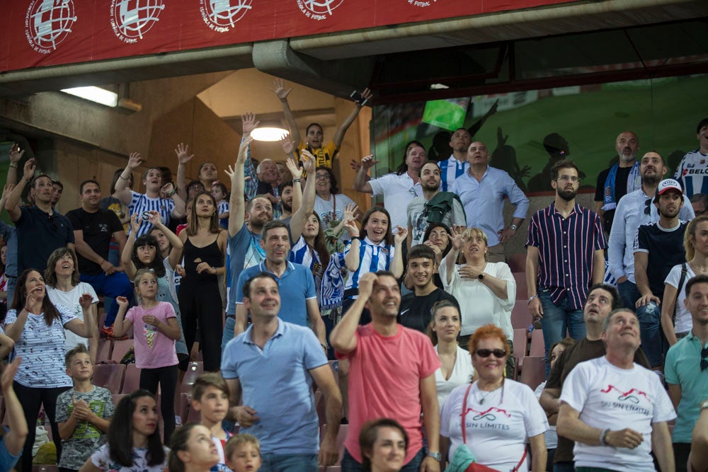 ¿Estuviste en el partido del final de la Copa de la Reina? Búscate en las gradas