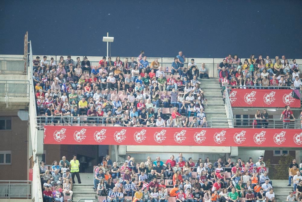 ¿Estuviste en el partido del final de la Copa de la Reina? Búscate en las gradas