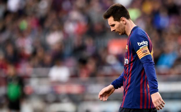La tristeza de Messi preocupa en un Barça deprimido 