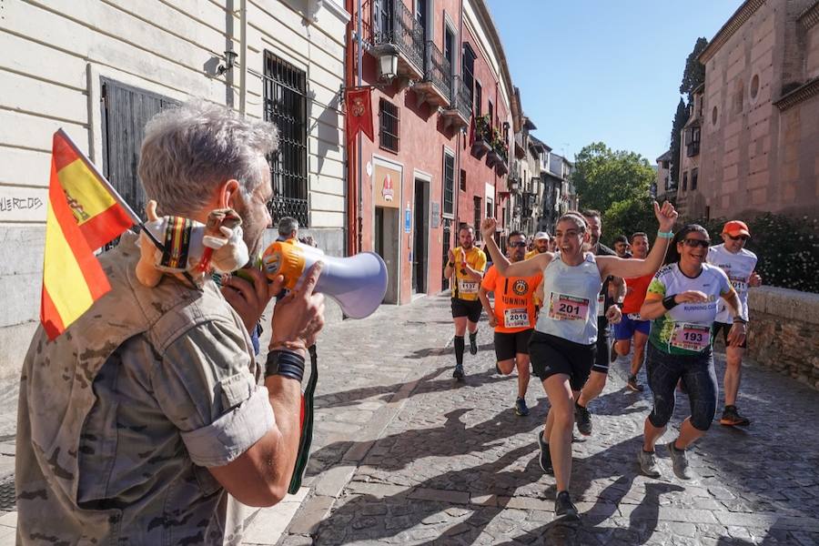 Un total de 13.1 kilómetros, dos menos que la pasada edición, y un desnivel acumulado de 207 metros de auténtica belleza por los barrios del Albaicín y el Sacromonte, dejando la Alhambra a la espalda, sin dejar de recorrer también los espacios más emblemáticos de la capital