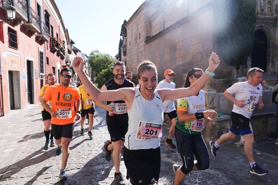 Un total de 13.1 kilómetros, dos menos que la pasada edición, y un desnivel acumulado de 207 metros de auténtica belleza por los barrios del Albaicín y el Sacromonte, dejando la Alhambra a la espalda, sin dejar de recorrer también los espacios más emblemáticos de la capital