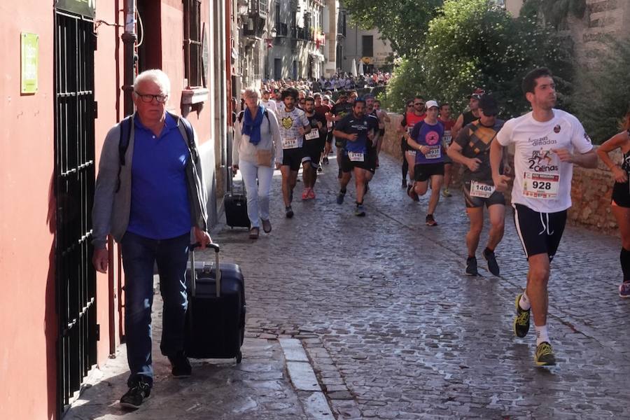 Un total de 13.1 kilómetros, dos menos que la pasada edición, y un desnivel acumulado de 207 metros de auténtica belleza por los barrios del Albaicín y el Sacromonte, dejando la Alhambra a la espalda, sin dejar de recorrer también los espacios más emblemáticos de la capital