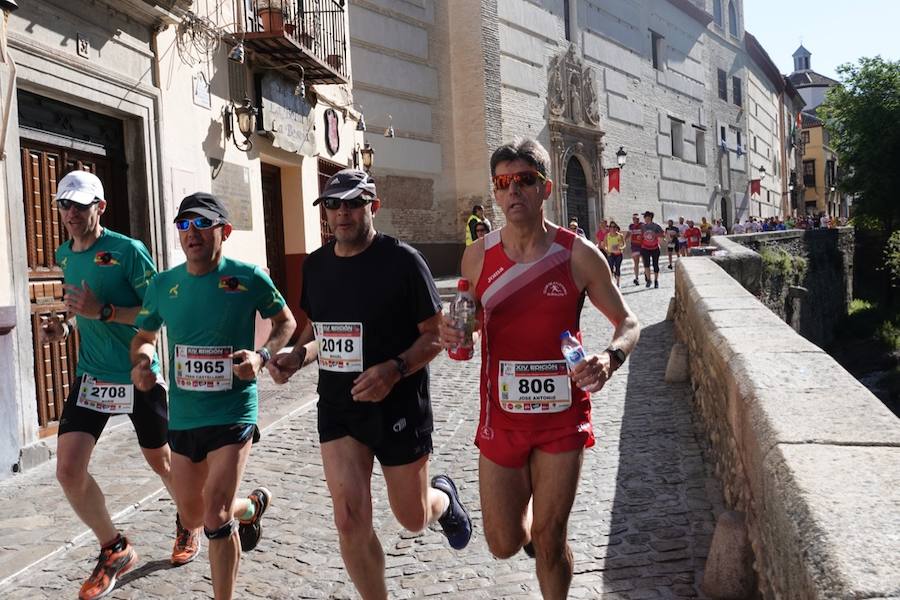 Un total de 13.1 kilómetros, dos menos que la pasada edición, y un desnivel acumulado de 207 metros de auténtica belleza por los barrios del Albaicín y el Sacromonte, dejando la Alhambra a la espalda, sin dejar de recorrer también los espacios más emblemáticos de la capital