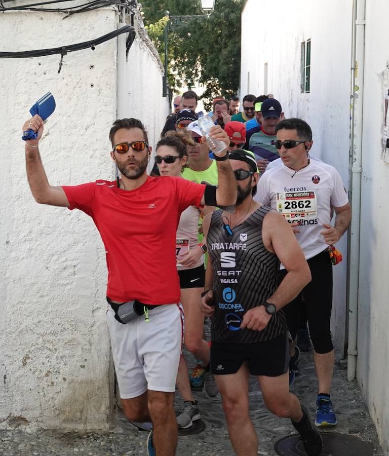 Un total de 13.1 kilómetros, dos menos que la pasada edición, y un desnivel acumulado de 207 metros de auténtica belleza por los barrios del Albaicín y el Sacromonte, dejando la Alhambra a la espalda, sin dejar de recorrer también los espacios más emblemáticos de la capital