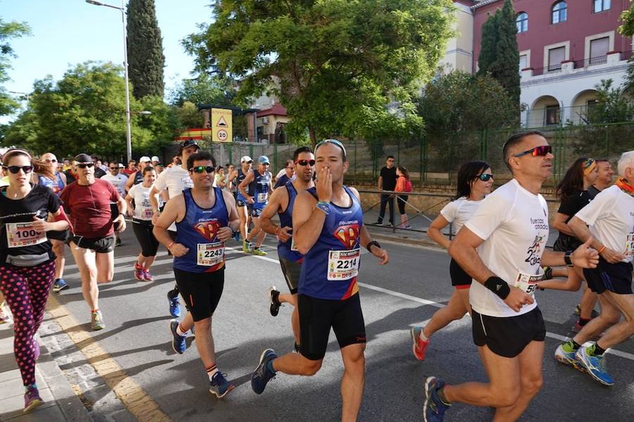 Un total de 13.1 kilómetros, dos menos que la pasada edición, y un desnivel acumulado de 207 metros de auténtica belleza por los barrios del Albaicín y el Sacromonte, dejando la Alhambra a la espalda, sin dejar de recorrer también los espacios más emblemáticos de la capital