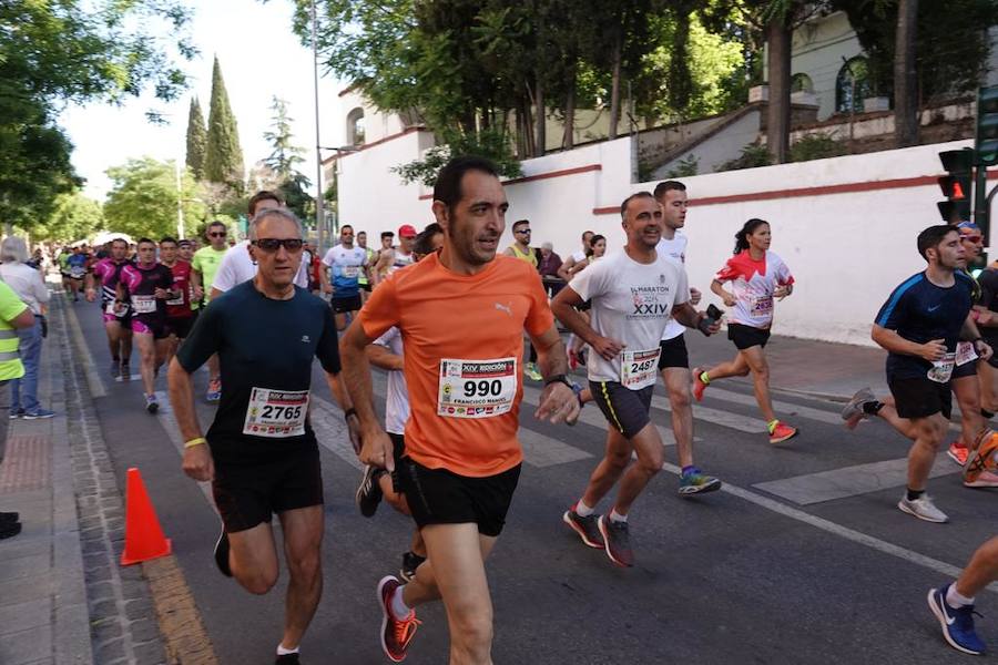 Un total de 13.1 kilómetros, dos menos que la pasada edición, y un desnivel acumulado de 207 metros de auténtica belleza por los barrios del Albaicín y el Sacromonte, dejando la Alhambra a la espalda, sin dejar de recorrer también los espacios más emblemáticos de la capital