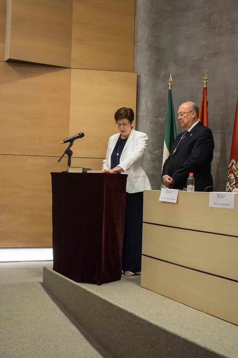 Toma posesión de su cargo Manuel Fuentes, reelegido presidente de los farmacéuticos