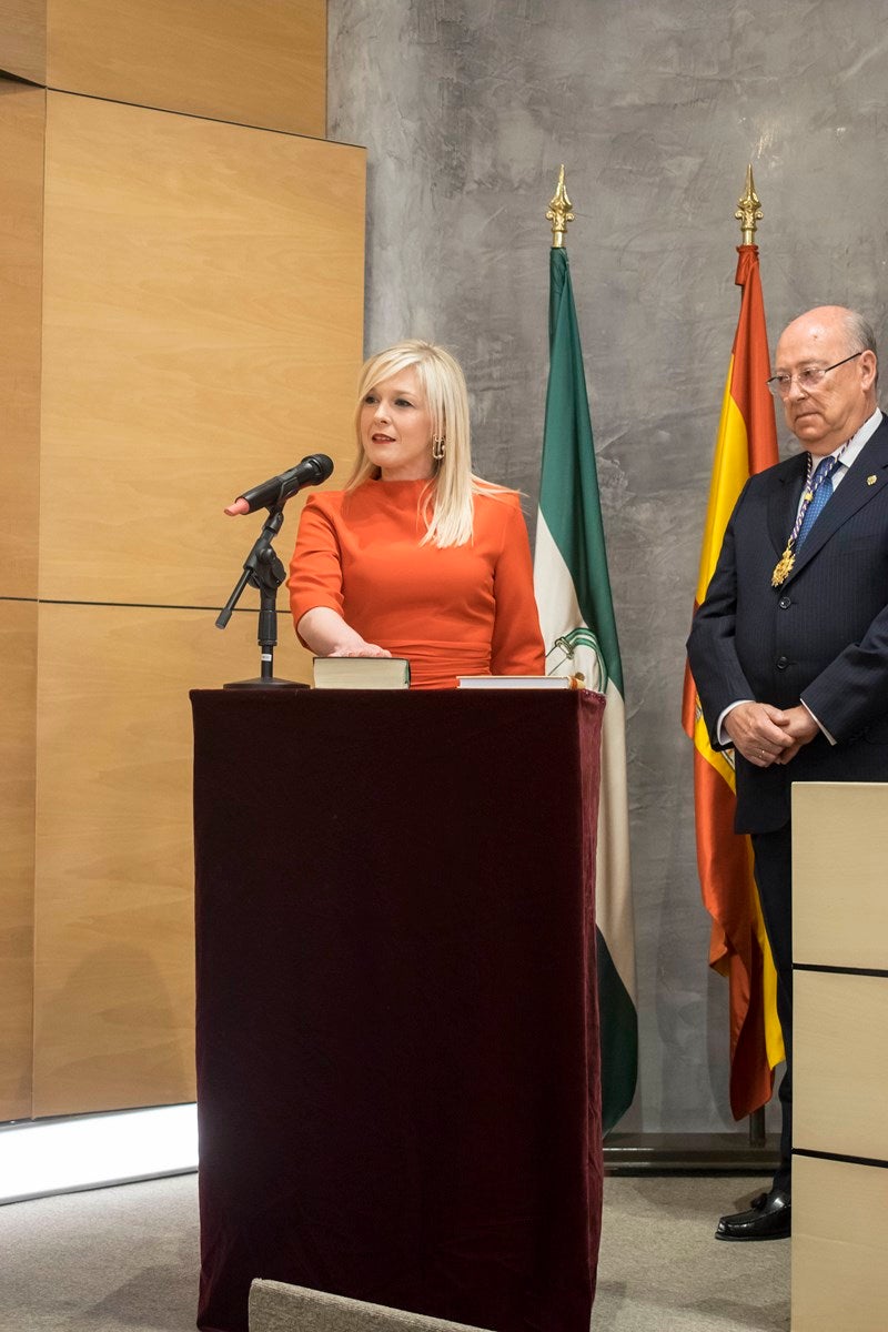 Toma posesión de su cargo Manuel Fuentes, reelegido presidente de los farmacéuticos