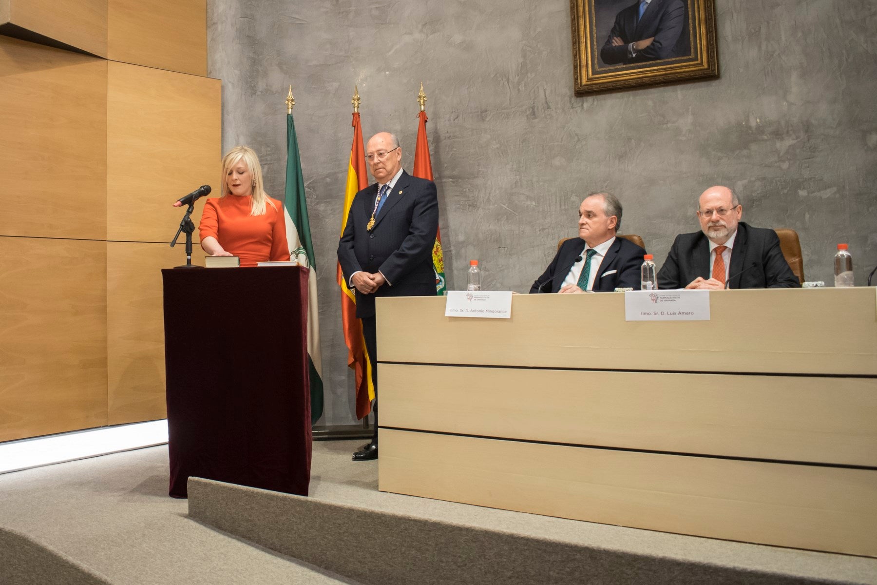 Toma posesión de su cargo Manuel Fuentes, reelegido presidente de los farmacéuticos