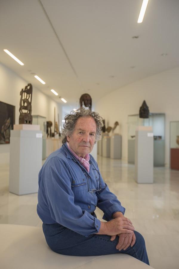 Esta mañana se ha celebrado en el Ayuntamiento el acto de donación del legado del pintor José Manuel Brazam a la ciudad de Granada. Más de 4.000 piezas donde se incluye una colección de arte africano única en España