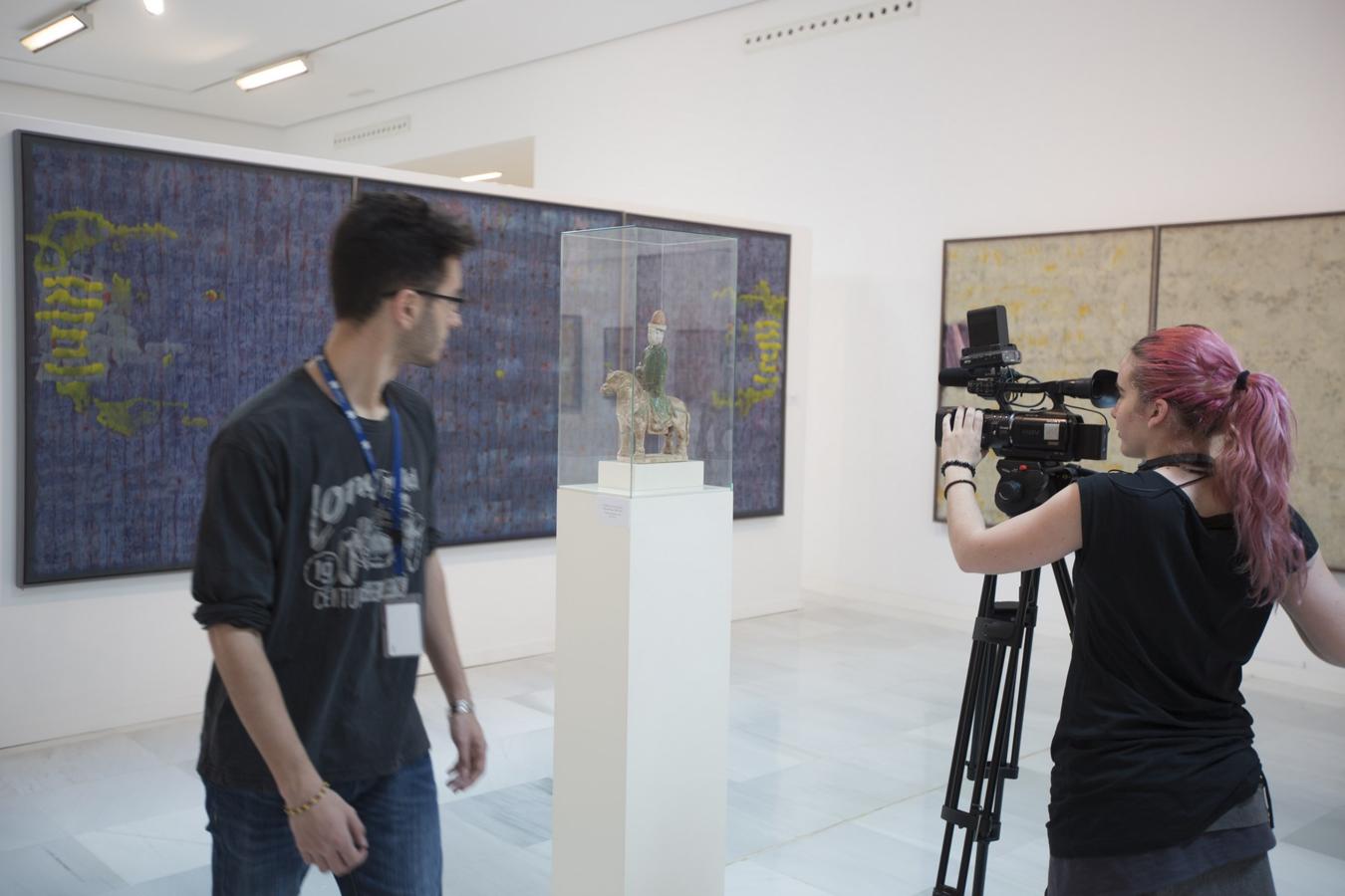 Esta mañana se ha celebrado en el Ayuntamiento el acto de donación del legado del pintor José Manuel Brazam a la ciudad de Granada. Más de 4.000 piezas donde se incluye una colección de arte africano única en España