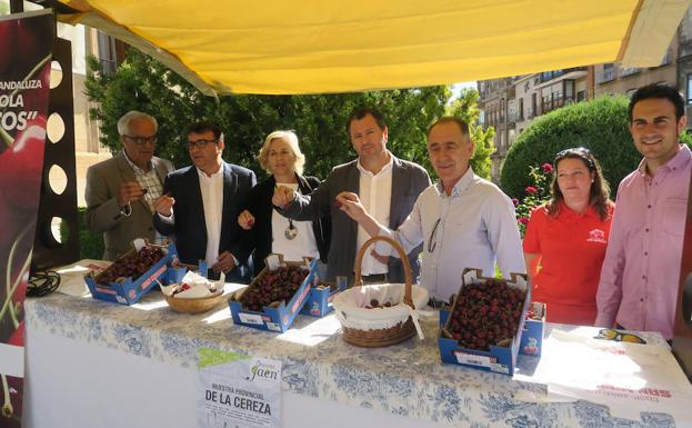 Las mejores cerezas, en el centro de la ciudad