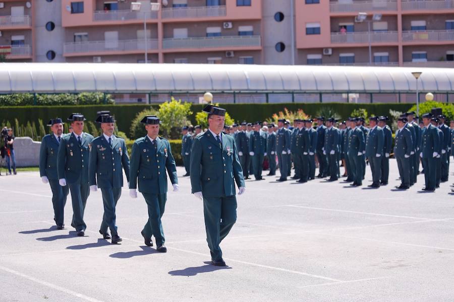 Además de la lectura del extracto de los decretos fundacionales del Cuerpo, la jornada ha servico para imponer las condecoraciones concedidas al personal de las unidades de la provincia