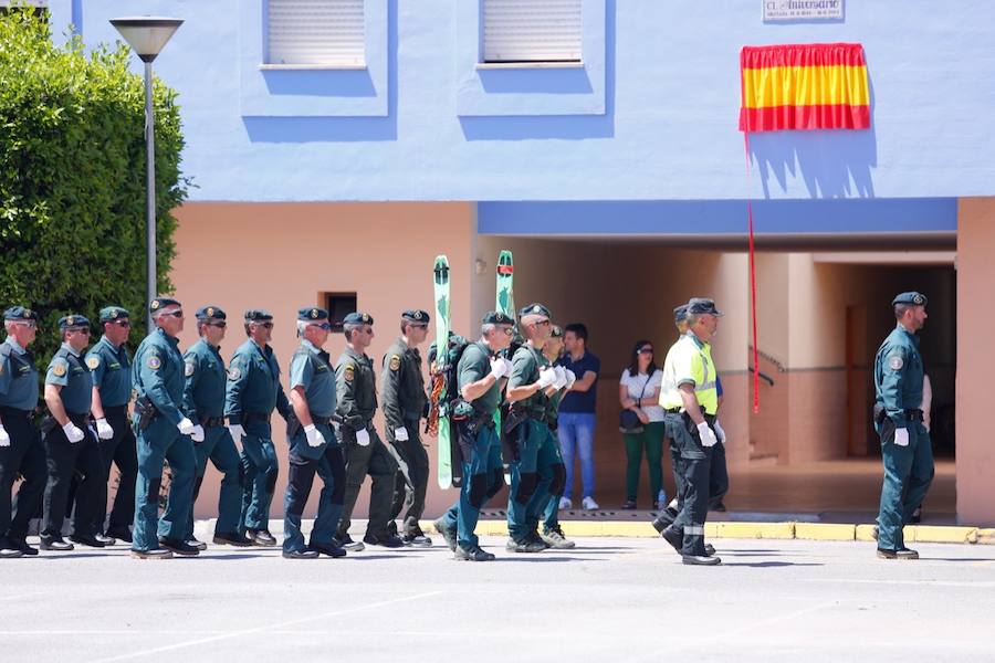 Además de la lectura del extracto de los decretos fundacionales del Cuerpo, la jornada ha servico para imponer las condecoraciones concedidas al personal de las unidades de la provincia