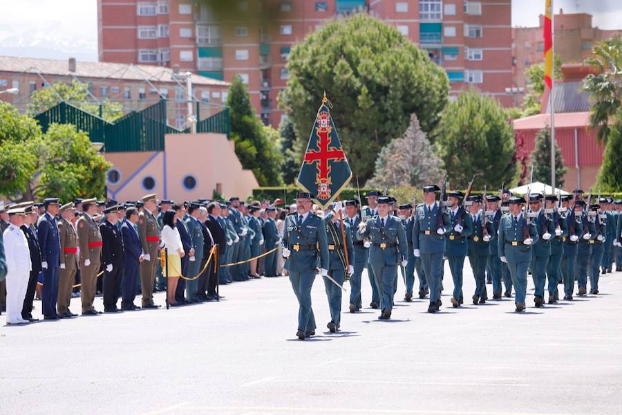 Además de la lectura del extracto de los decretos fundacionales del Cuerpo, la jornada ha servico para imponer las condecoraciones concedidas al personal de las unidades de la provincia