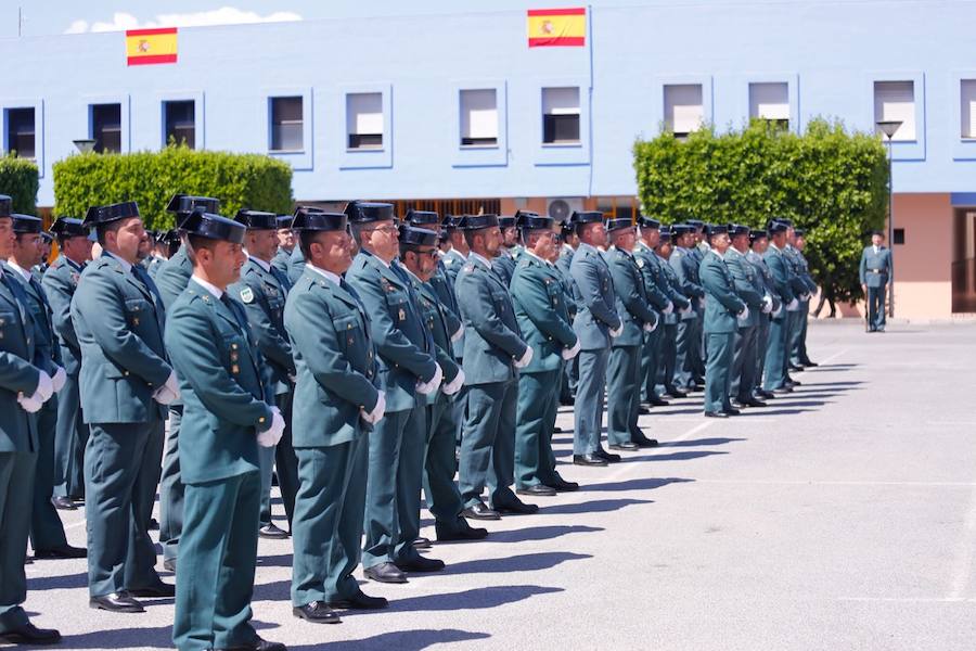 Además de la lectura del extracto de los decretos fundacionales del Cuerpo, la jornada ha servico para imponer las condecoraciones concedidas al personal de las unidades de la provincia