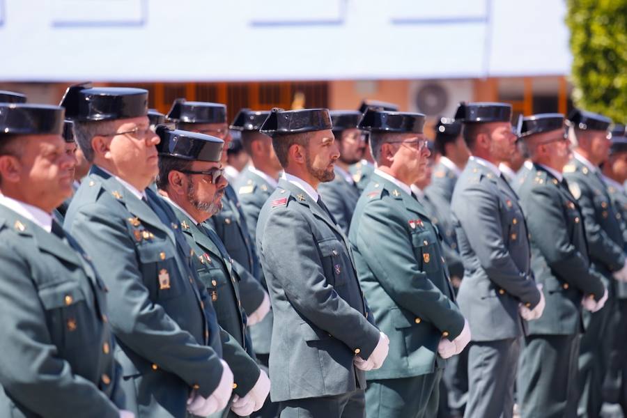 Además de la lectura del extracto de los decretos fundacionales del Cuerpo, la jornada ha servico para imponer las condecoraciones concedidas al personal de las unidades de la provincia