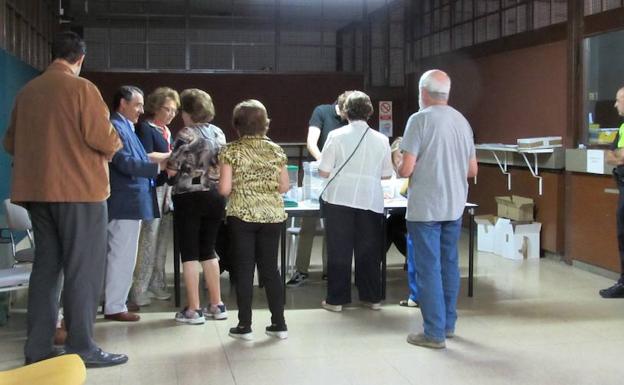 Votación de esta mañana en Correos, en Jaén capital. 