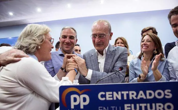 De la Torre celebra su victoria en Málaga