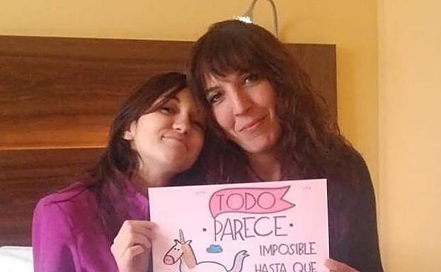 La madre de una niña de Granada con anorexia entregará a la Junta 314.000 firmas para pedir unidades especializadas