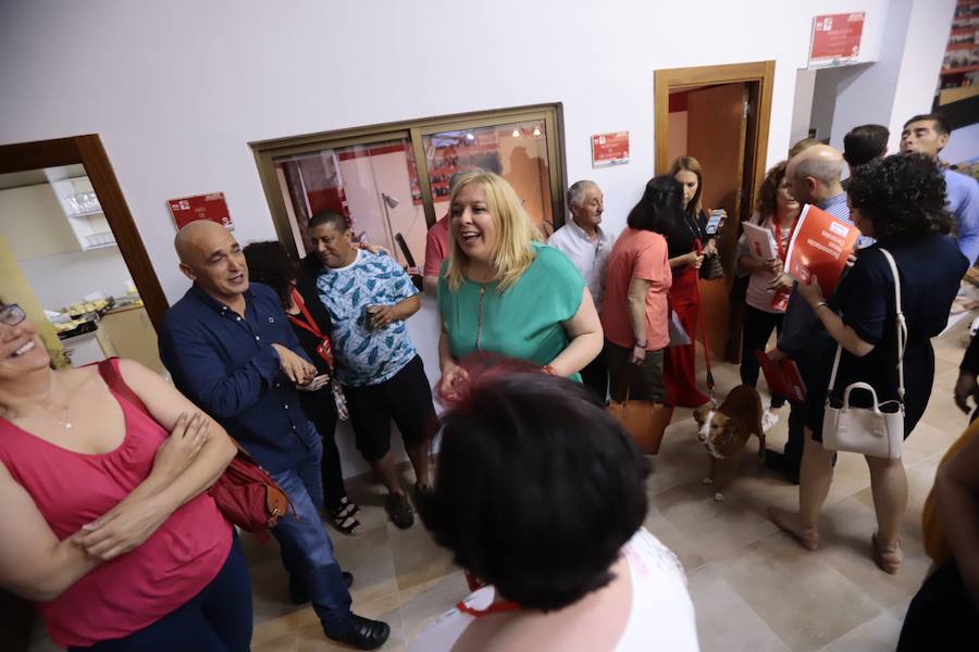 La socialista Flor Almón, anoche en la sede del PSOE de Motril. 