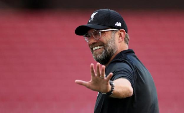 Klopp, durante la sesión de entrenamiento de este viernes en el Metropolitano. 