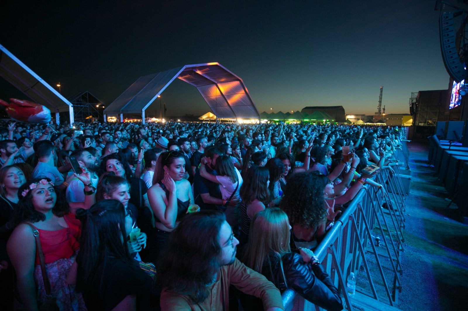 La organización espera cerrar esta edición con más de 30.000 visitantes disfrutando de dos días de música en el Cortijo del Conde