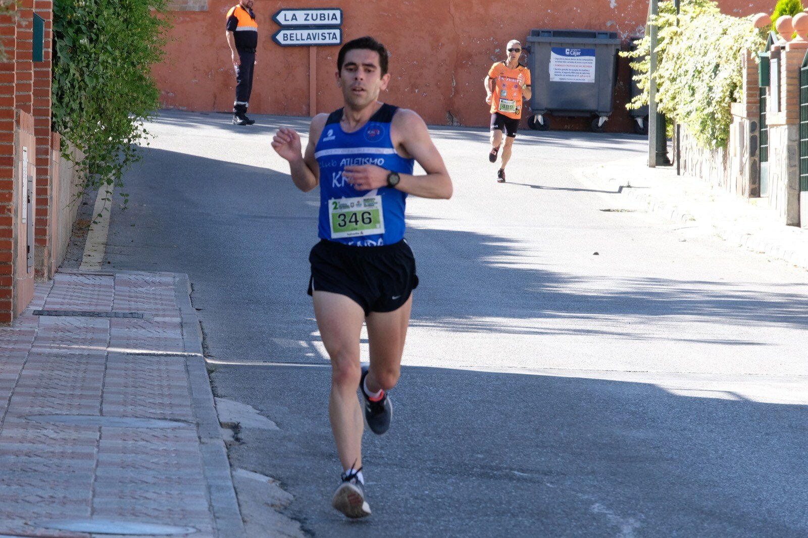 Con modalidades infantiles, una march-carrera y una prueba absoluta de 7 kilómetros, la carrera solidaria de Cájar ha celebrado su segunda edición con un gran ambiente