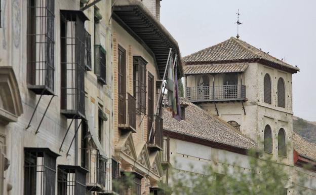 Vista del convento de Zafra en la Carrera del Darro.