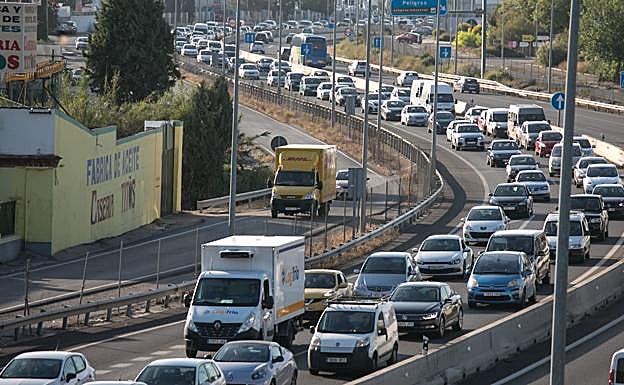 Un atasco en la Circunvalación. 