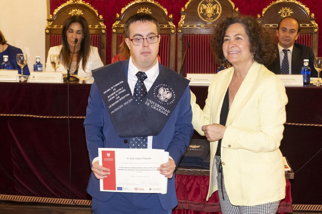 17 jóvenes con discapacidad intelectual finalizan su formación en la UGR