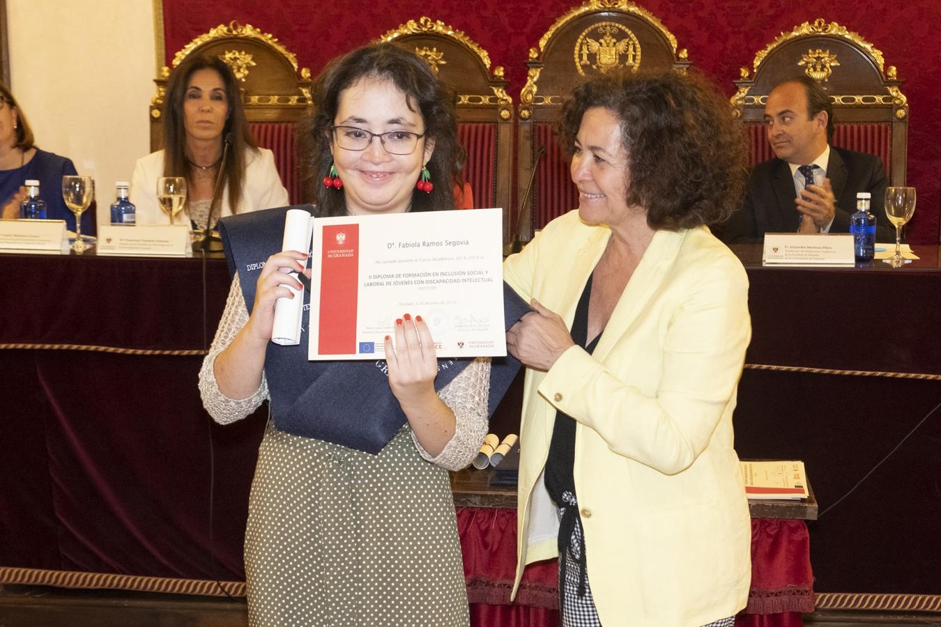 17 jóvenes con discapacidad intelectual finalizan su formación en la UGR