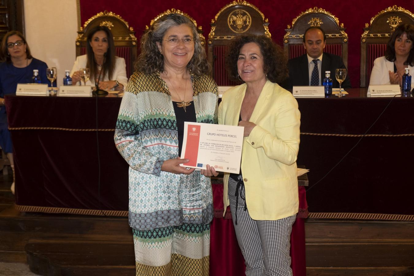 17 jóvenes con discapacidad intelectual finalizan su formación en la UGR