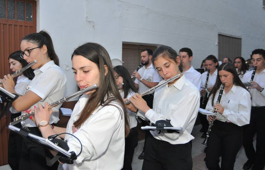 La banda de música 'San Juan Bautista' de Nigüelas-Lecrín se ha encargado de las dianas y los conciertos