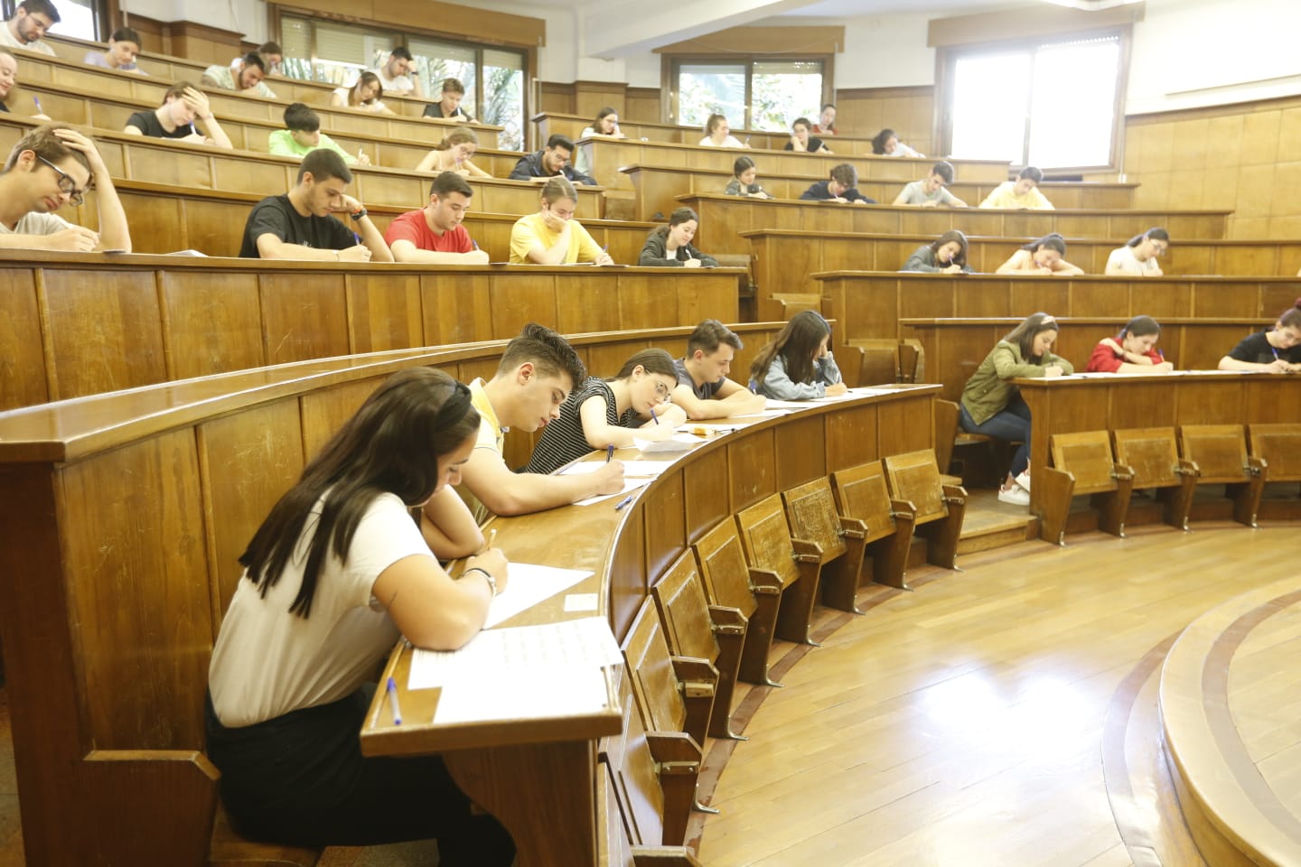 Más de seis mil estudiantes buscan su plaza en la universidad